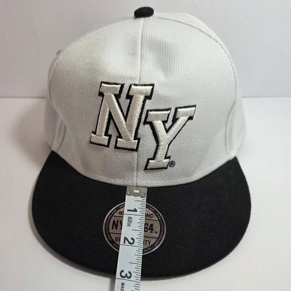 NYC 1664 Snapback Hat – NY Embroidered Logo – White & Black – Adjustable - Picture 9 of 9